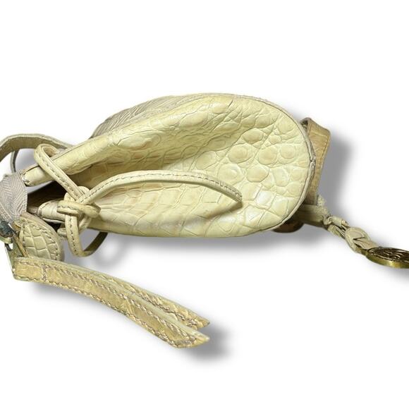 Vintage Brahmin Croc-Embossed Leather Barrel Shoulder Bag – Ivory / Cream - Picture 7 of 10